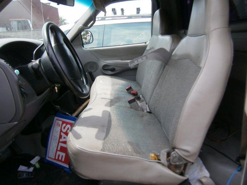 Sell 96 97 FORD F150 PICKUP Transfer Case Warner 4406 man shift in