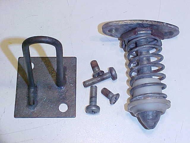 Maserati biturbo hood lock pin_safety latch catch 425 430 oem