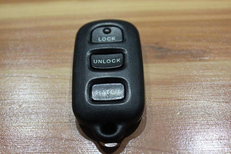 Oem toyota 2 button + panic keyless remote entry fob transmitter  gq43vt14t  