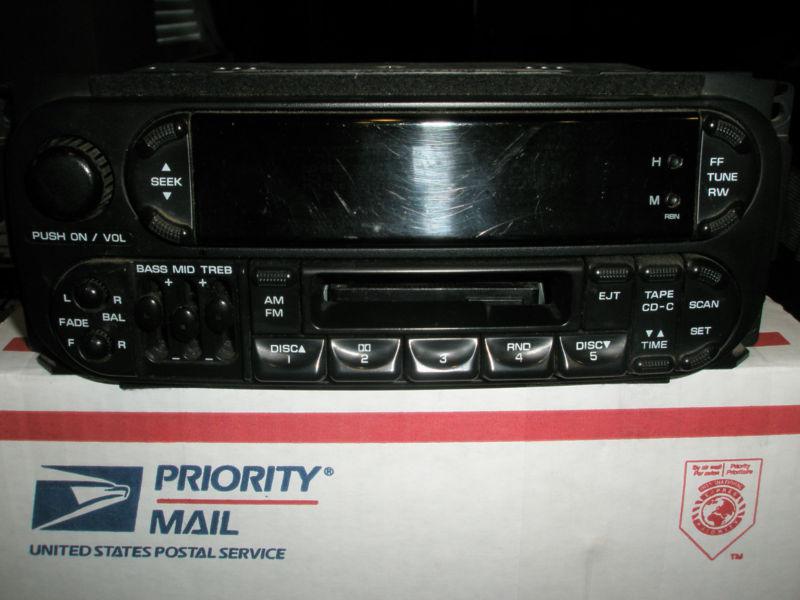 1998-2002 doodge chrysler tape player, radio, p04858584ah (s5)