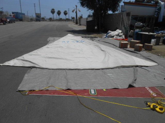2392   hank-0n  sailboat jibsail - luff=34' 8"