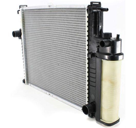 New Radiator 525 Aluminum Core Plastic Tank BMW 525i BM3010111 17111469177, US $108.99, image 3