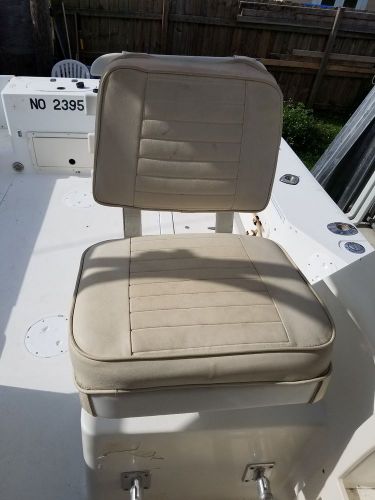Boat seats