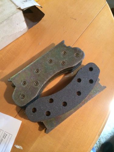 1976-81 ford 3/4 ton f-250&amp;e-250 truck n.o.s.atlas 754 brake pads one axle set!!