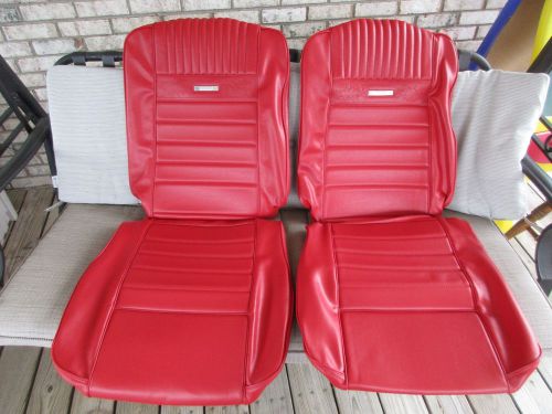 Nos r 1965 1966 mustang &#034;pony&#034; deluxe seat covers front buckets new red