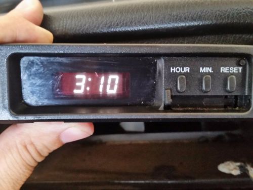 Oem honda crx dash clock - working condition - missing clear cover for buttons