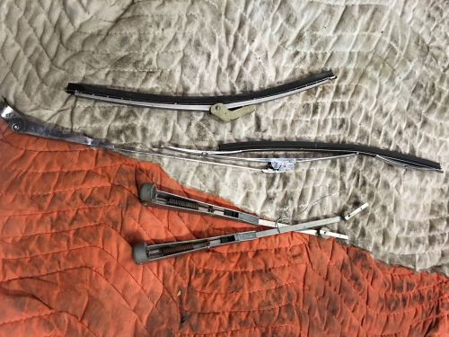 Corvette assortment of wiper arm used parts