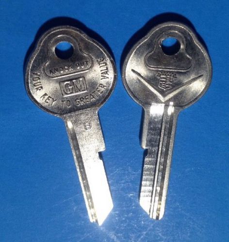 2 nos cadillac crest &#034;b&#034; key blanks  original 1967 briggs and stratton