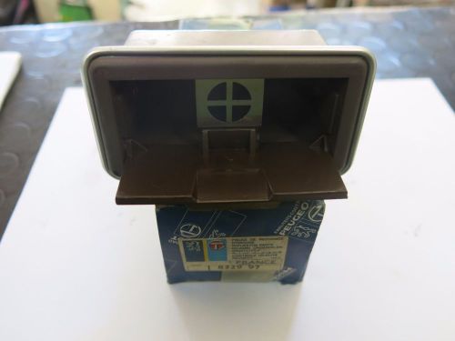 Peugeot 504 salon after 1980 ashtray - brown color