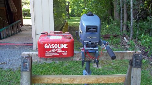 5 hp johnson outboard  motor 2002 with tank