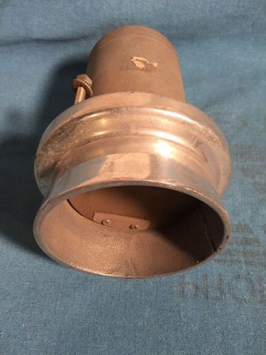 Exhaust manifold baffle marine boat engine edlebrock