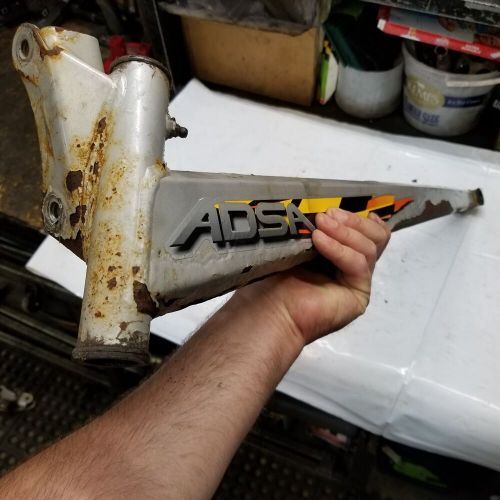 1999-2003 skidoo mxz renegade 500 600 700 800 zx left trailing arm 505070646