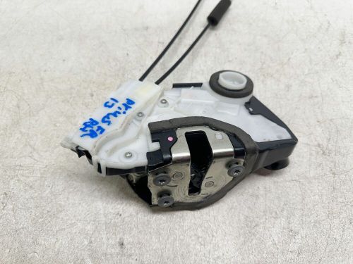 H408136 2010-2015 toyota prius front door lock latch actuator m11 passenger side