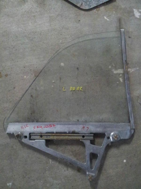 1965 buick skylark convertible rear left side quarter glass