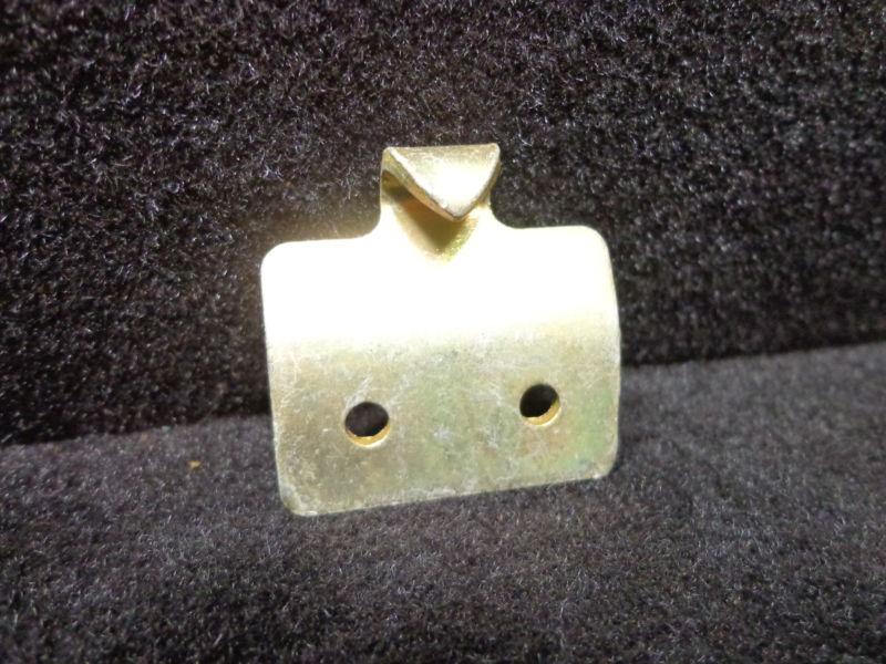 Mercury #89584 cowl latch hinge marine 1980/1982-83 18/25hp outboard motor #4