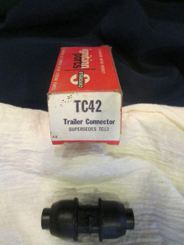 Nos nib standard motor products tc42 4 pole trailer connector