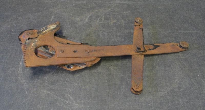 1949 1950 1951 1952 CHEVROLET ~ FLEETLINE ~ 2-DOOR DOOR REAR WINDOW REGULATOR LH, US $29.99, image 3