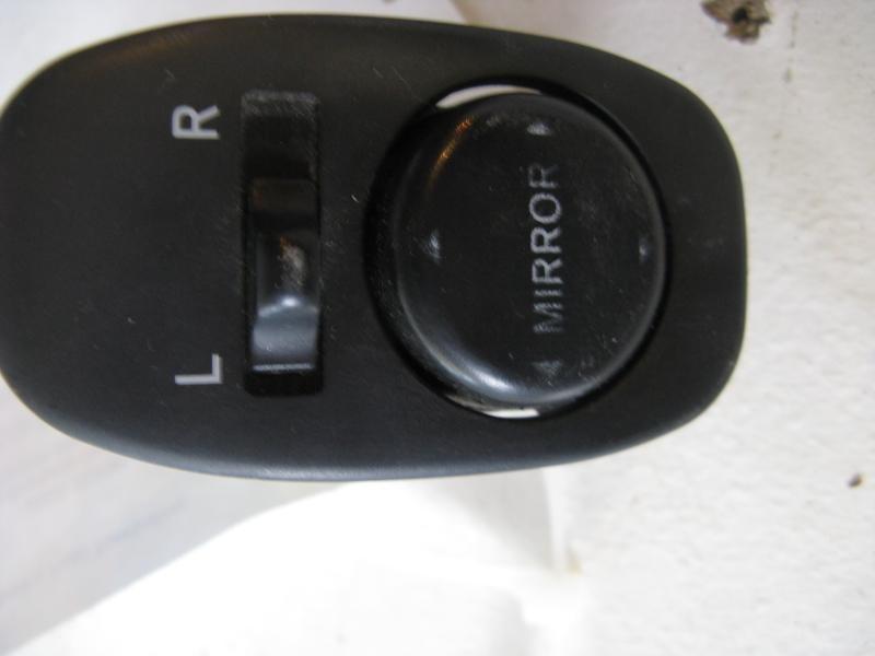 01 02 03 lexus is300 interior power mirror switch 17207