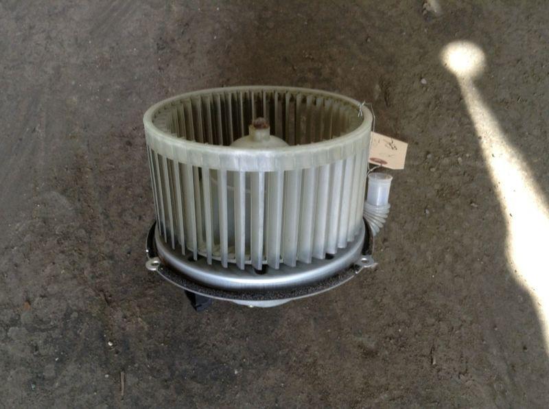 Purchase 99 00 01 02 TAHOE REAR AC HEAT BLOWER MOTOR OEM in Smithville