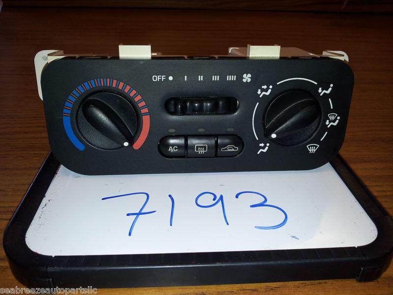 00-02 saturn l l200 climate temperature control unit a/c heat