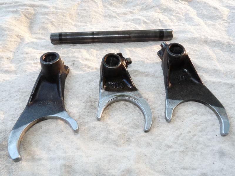 CB750 CB900 CB1000 CB1100 GEARSHIFT FORKS SHAFT GEAR SHIFT TRANSMISSION FORK, US $15.00, image 2