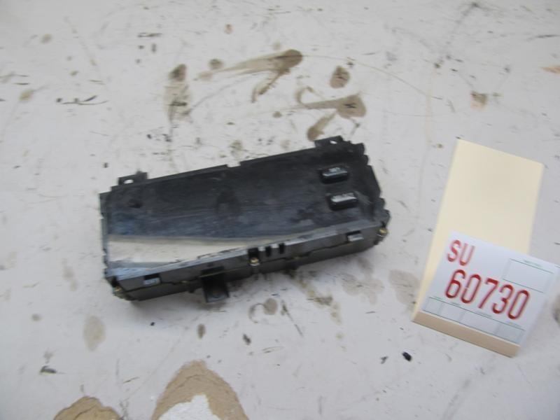 1996 jeep laredo center front dash information clock display unit oem  24504