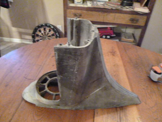 Used omc sterndrive drive upper gear housing 1985 rinker v205 cast aluminum i/o