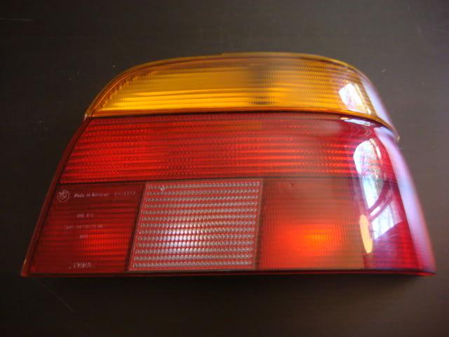 Pair of bmw tail lights from 1996-2003 540i 528i e39