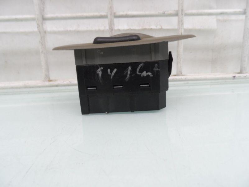 RIGHT FRONT DOOR WINDOW SWITCH OEM MITSUBISHI GALANT 1997, US $20.00, image 2