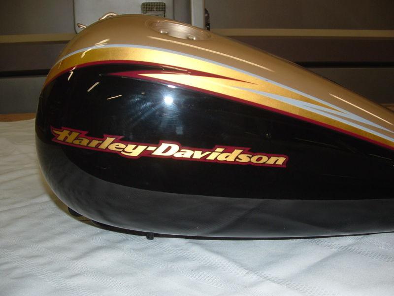 Buy Harley Davidson fuel tank FXSTD??? in Alden, New York, US, for US