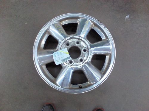 2004 gmc envoy wheel 17x7 aluminum, 6 spoke, single spokes covered lug nuts