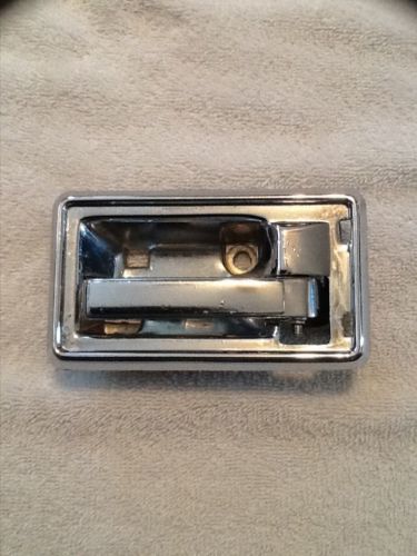 70 71 72 73 74 camaro firebird interior door handle rh