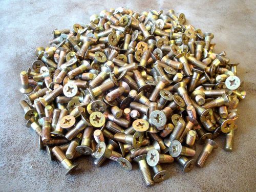 500 each screw (1/4-28) aerospace quality ( nas 517-4-5 )many aircraft c130 etc.