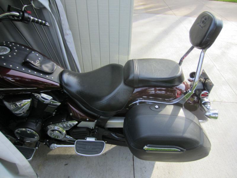 Yamaha v-star 1300 oem stock 2 piece rider and passenger seat saddle