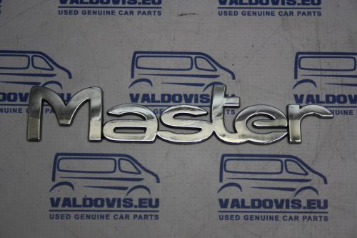 Renault master genuine rear door badge #8200040500