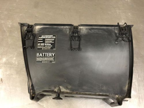 01-07 mercedes c320 c-class sedan oem battery access cover