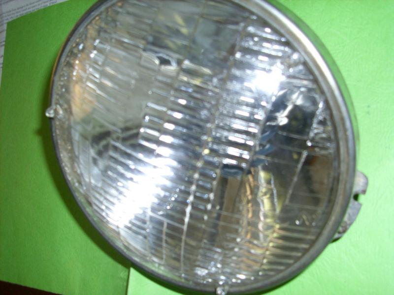 Headlight assembly ford 1967-1972  truck  6012 sealbeam bulb 