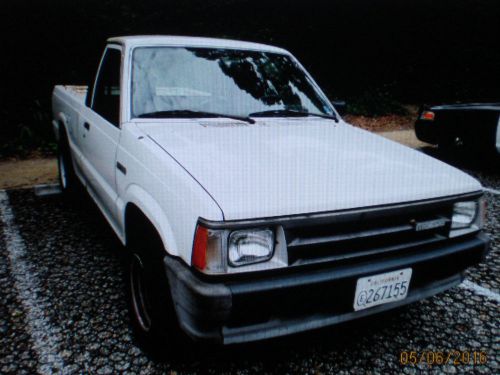 1989 mazda b2200 truck