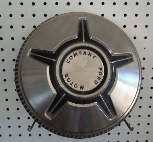 Ford dog dish hubcap f100 econoline  ford motor co. center circle