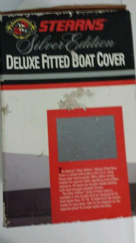 Deluxe fitted cover boat