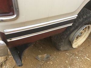 1979 plymouth trail duster right rear fender trim piece
