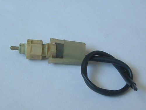 Triumph tr6 tr250 spitfir stag mg  brake pressure saftey valve  switch and plug