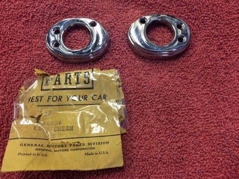 1942 1946 1947 1948 pontiac streamliner six nos outside door handle escutcheon