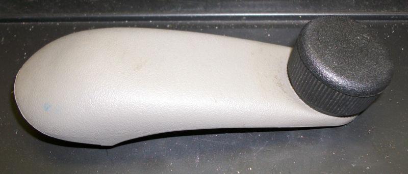 Used grey window crank 97-03 malibu