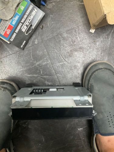 2009-2014 nissan murano s center radio audio display screen 28090-1um0a *w/o nav