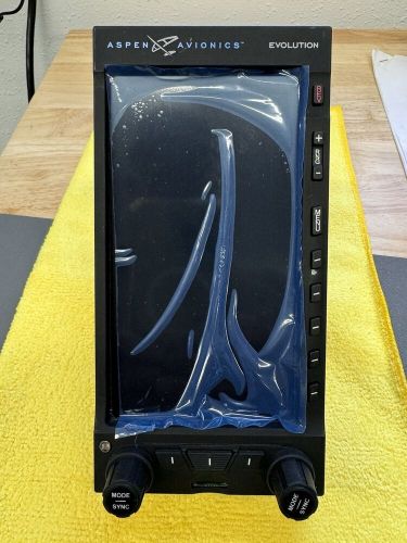 910-00001-501 aspen efd1000 evolution flight display (volts: 14 or 28)