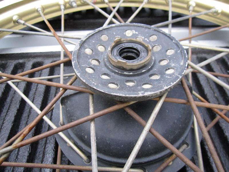 1982 Yamaha YZ125 YZ 125 .. Front Wheel DID Gold, US $80.00, image 5