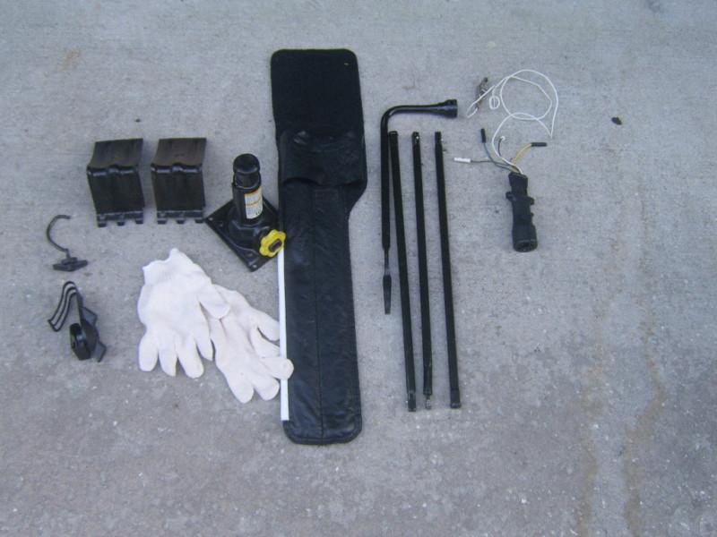 2003 cadillac escalade,tahoe,yukon,denali,jack spare tire factory tool kit set 