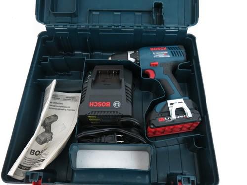 18 volt bosch 3/8" lith-ion drill model ddb180 & case