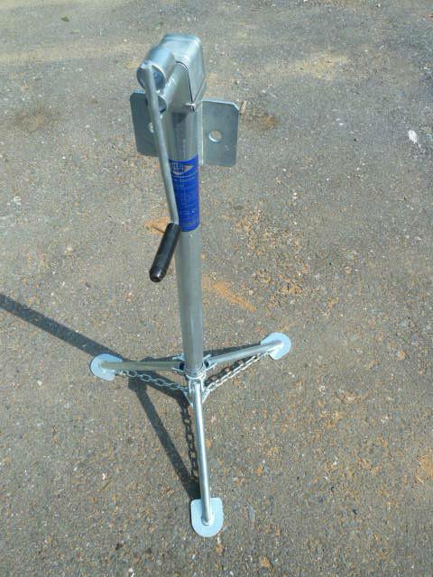 Truck camper jack stand new 2000 lb. rieco titan free jack handle